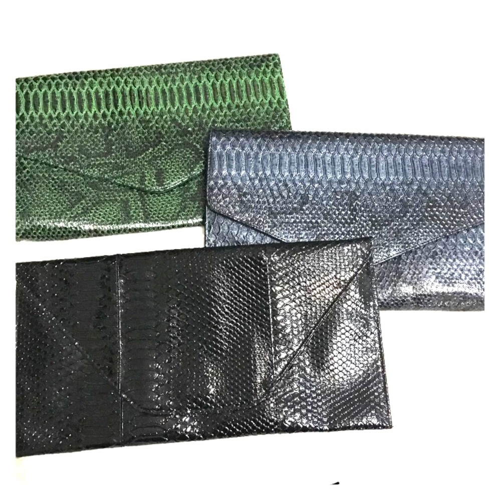 Clutch purse bundle deal !!